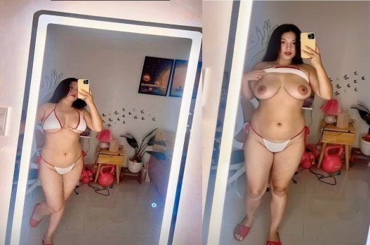 Nữ đồng nghiệp đẹp với vóc dáng gợi cảm